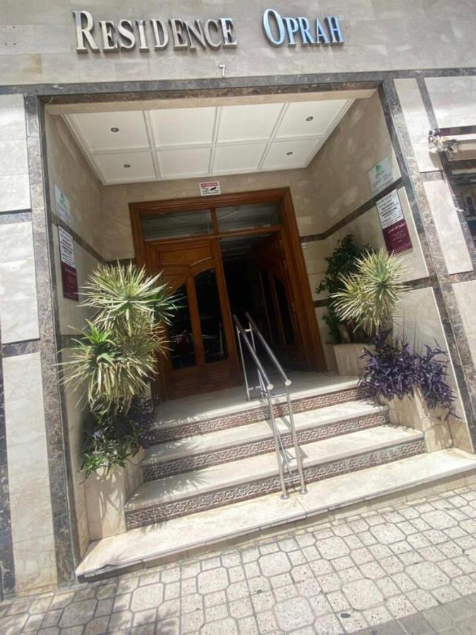 Appartement Elegant Et Climatise Au Centre Avec Terrasse - Proche Plage Et Attractions ! Tânger Exterior foto