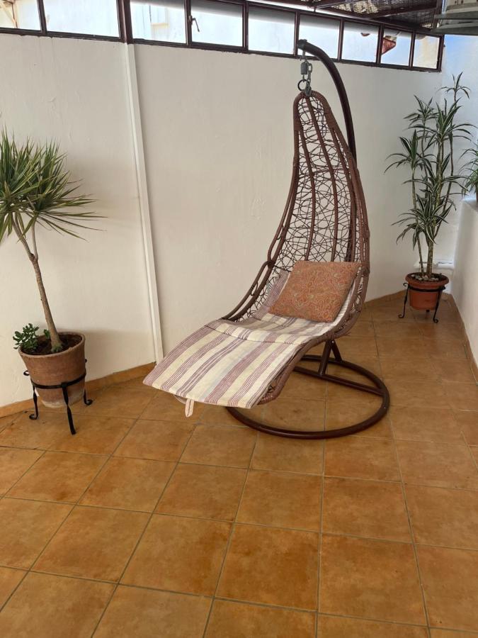 Appartement Elegant Et Climatise Au Centre Avec Terrasse - Proche Plage Et Attractions ! Tânger Exterior foto