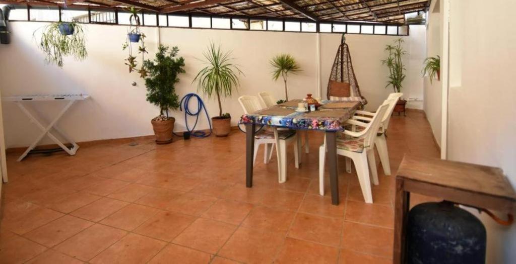 Appartement Elegant Et Climatise Au Centre Avec Terrasse - Proche Plage Et Attractions ! Tânger Exterior foto